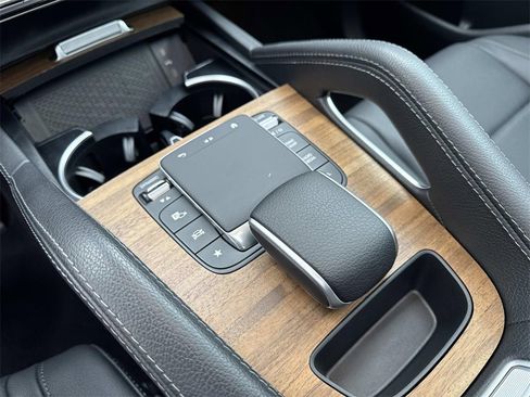 Used 2024 Mercedes-Benz GLE 350 4MATIC w/ Winter Package image 25