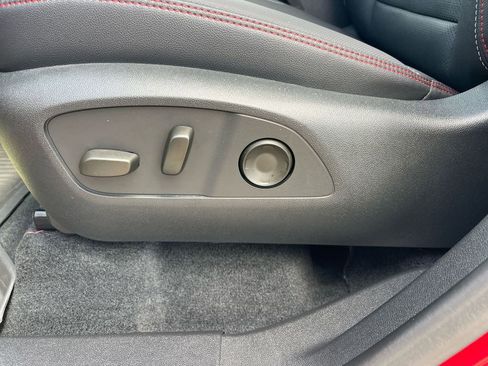 Used 2024 Chevrolet Traverse RS w/ LPO, Floor Liner Package image 10