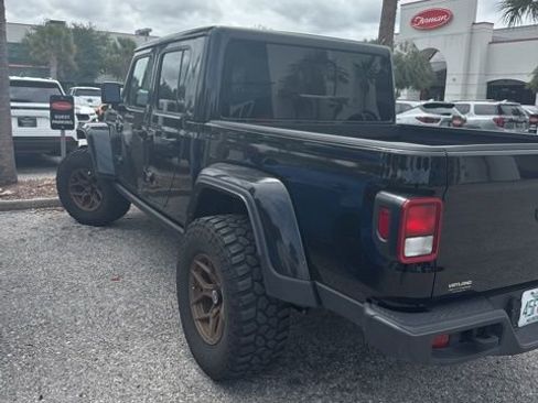 Used 2024 Jeep Gladiator Sport AWD/4WD image 5