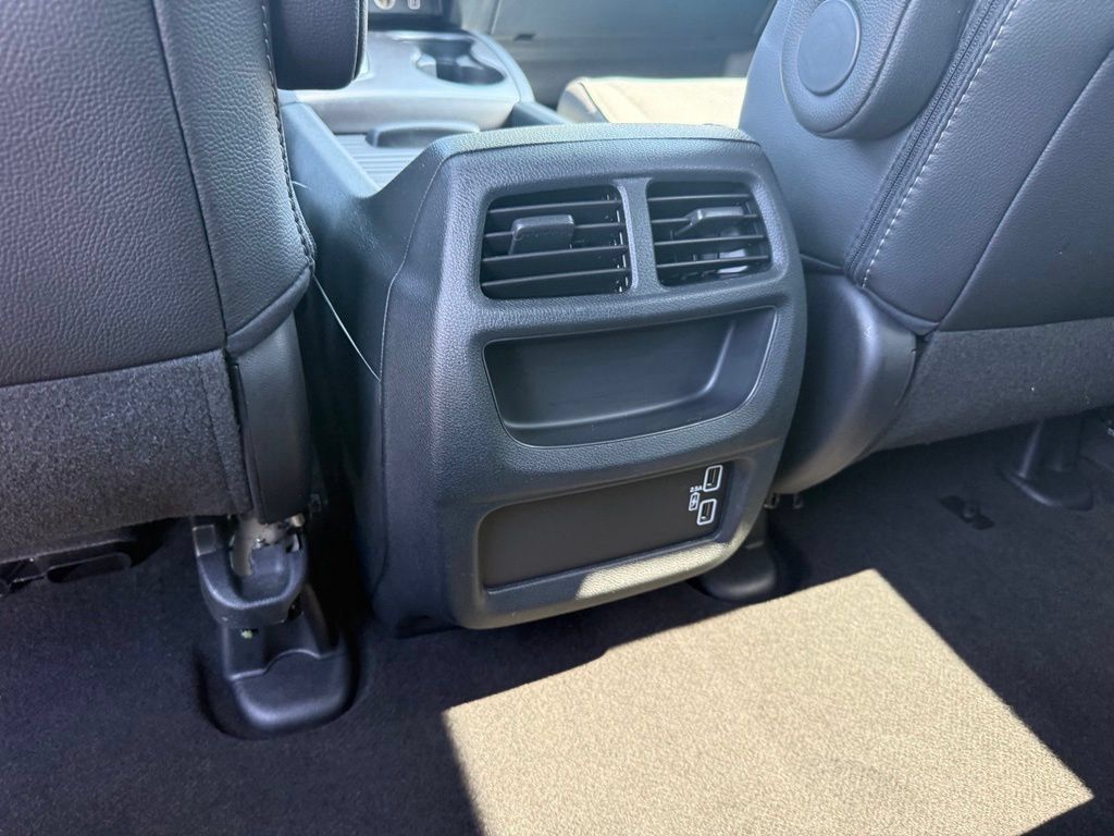 Used 2023 Honda Passport EX-L image 32