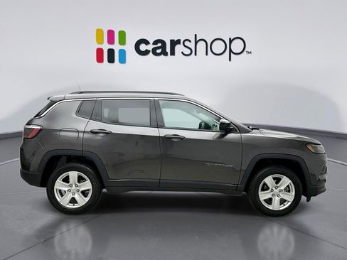 Used 2022 Jeep Compass Latitude w/ Sun and Sound Group image 6