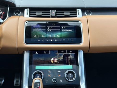 Used 2022 Land Rover Range Rover Sport SVR Carbon Edition AWD/4WD image 30