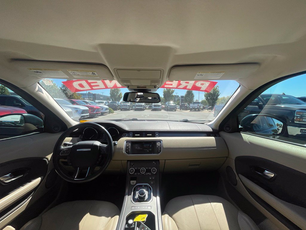 Used 2018 Land Rover Range Rover Evoque SE AWD/4WD image 28
