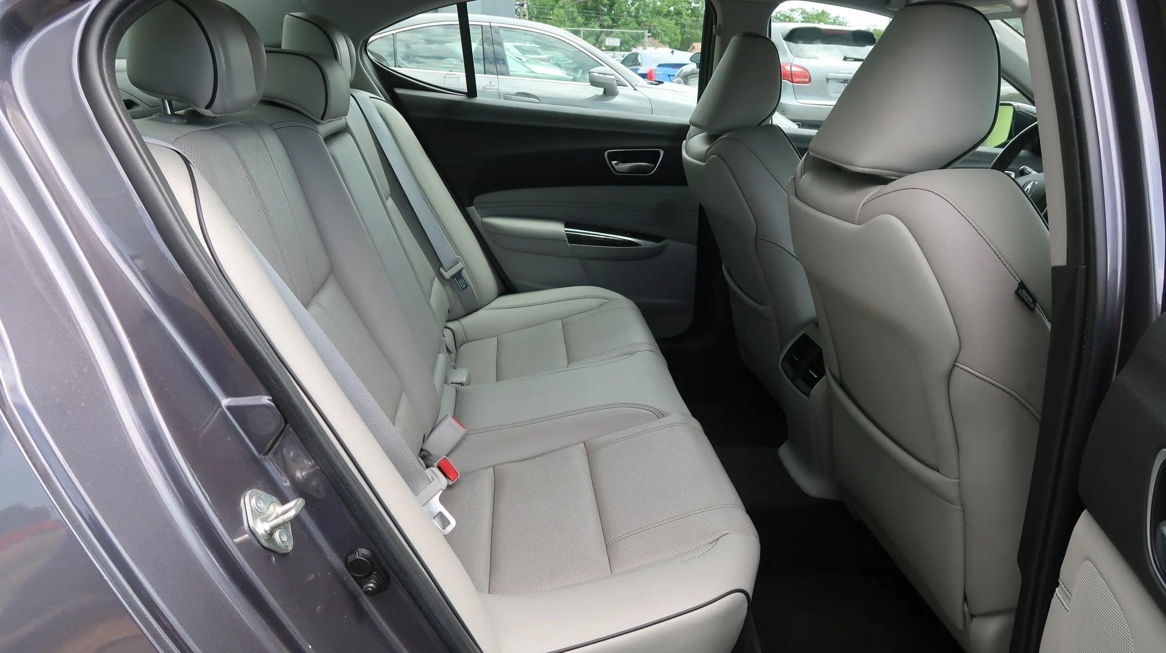 Used 2018 Acura TLX w/ Technology Package FWD image 23