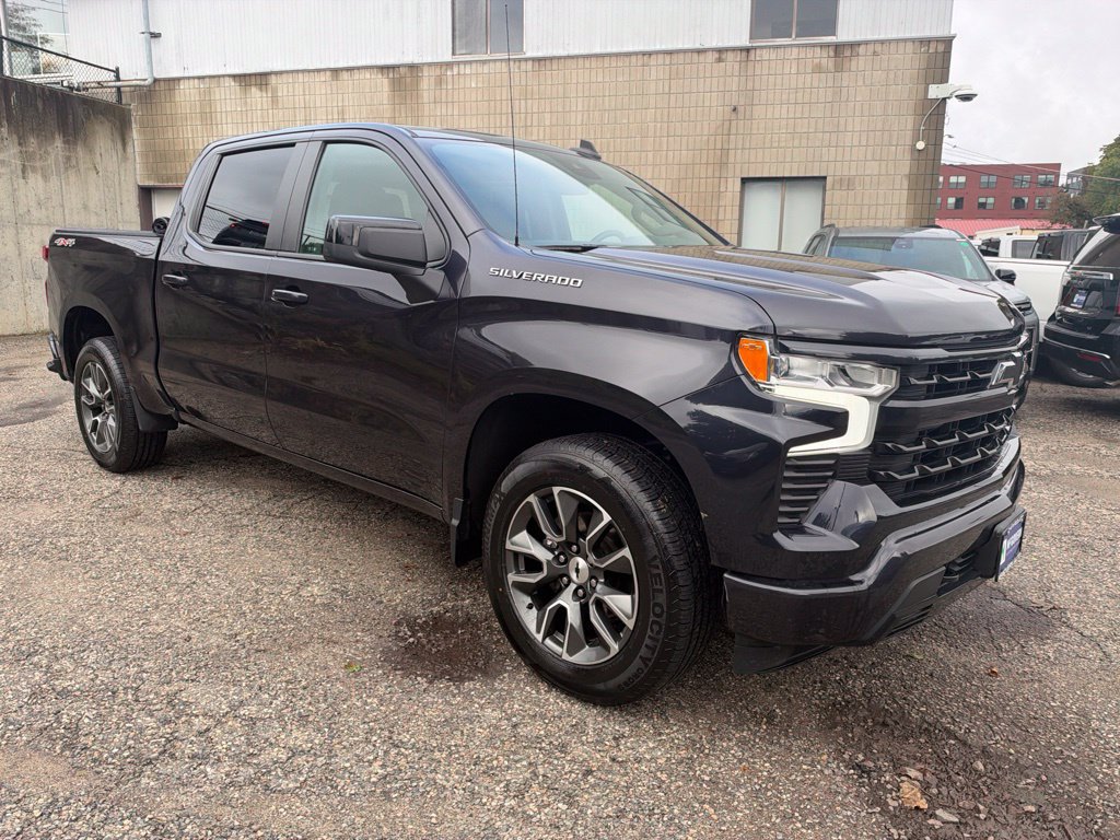 Used 2023 Chevrolet Silverado 1500 RST AWD/4WD image 9