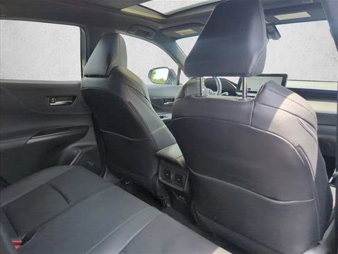 Used 2024 Toyota Venza Limited AWD/4WD image 23