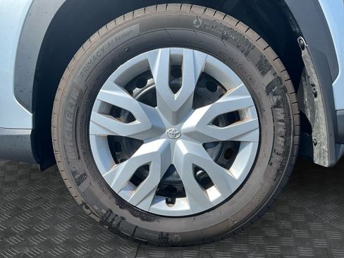 Used 2026 Toyota Corolla Cross L FWD image 9