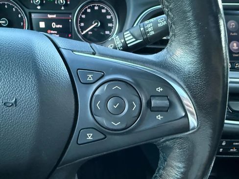 Used 2021 Buick Enclave Essence w/ Sound and Sites Package AWD/4WD image 20