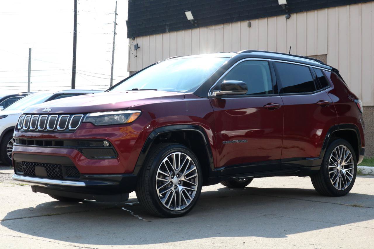 Used 2022 Jeep Compass Limited w/ Elite Group AWD/4WD image 15