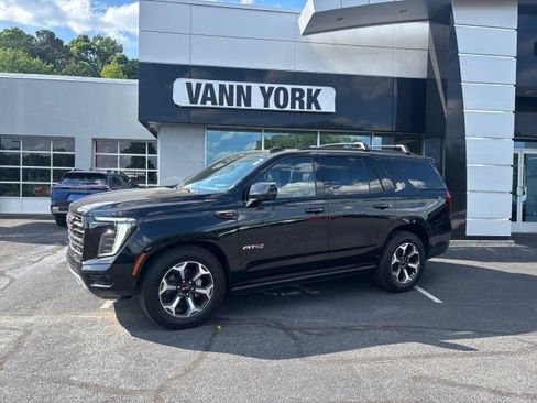 New 2026 GMC Yukon AT4 Ultimate w/ LPO, Floor Liner Package AWD/4WD image 59