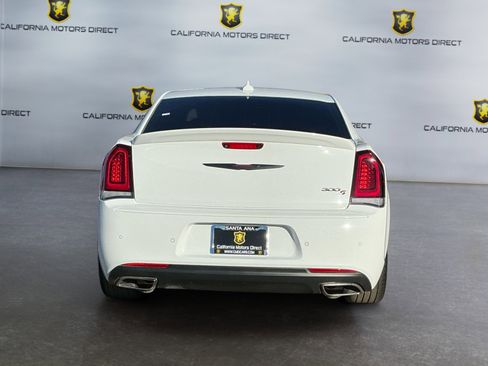 Used 2023 Chrysler 300 S w/ Comfort Group image 6