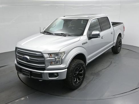 Used 2015 Ford F150 Platinum image 34