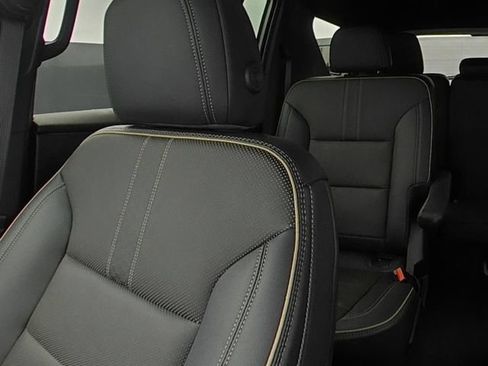 Used 2026 Chevrolet Traverse High Country w/ LPO, Floor Liner Package AWD/4WD image 28