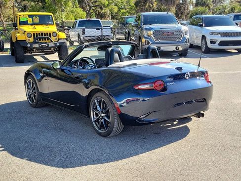 Used 2021 MAZDA MX-5 Miata Grand Touring RWD image 4