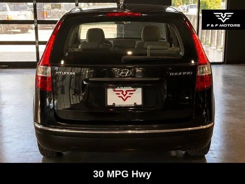 Used 2010 Hyundai Elantra GLS FWD image 5