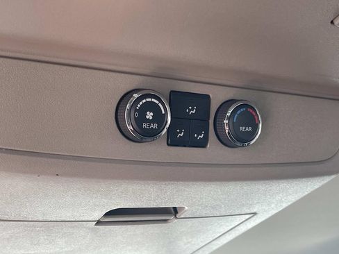 Used 2015 Nissan Armada Platinum w/ 2nd Row Captain Seat Package AWD/4WD image 17