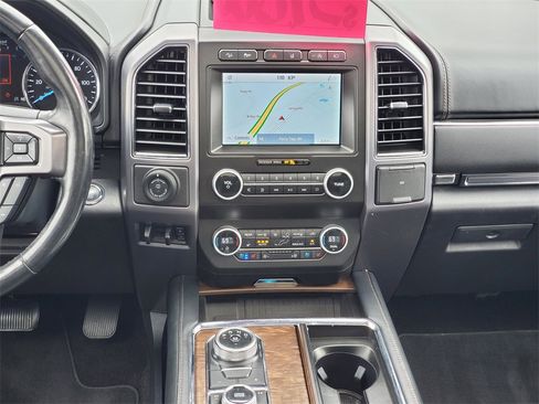 Used 2021 Ford Expedition Platinum image 27