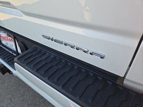 Used 2024 GMC Sierra 1500 Denali Ultimate AWD/4WD image 24