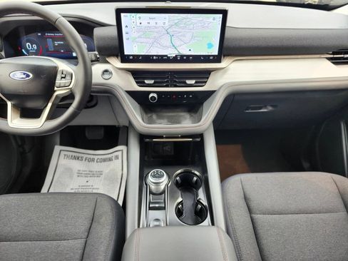 Certified 2025 Ford Explorer Active AWD/4WD image 14