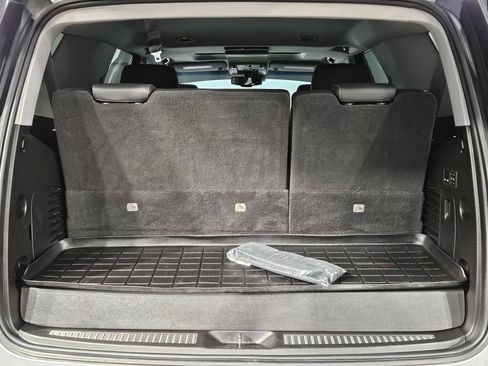 Used 2019 Chevrolet Tahoe Premier AWD/4WD image 18