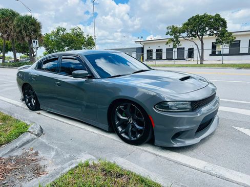 Used 2019 Dodge Charger GT RWD image 5