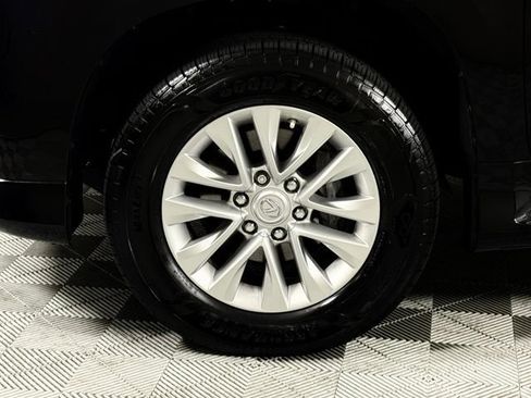 Used 2023 Lexus GX 460 Premium w/ Premium Plus Package AWD/4WD image 13