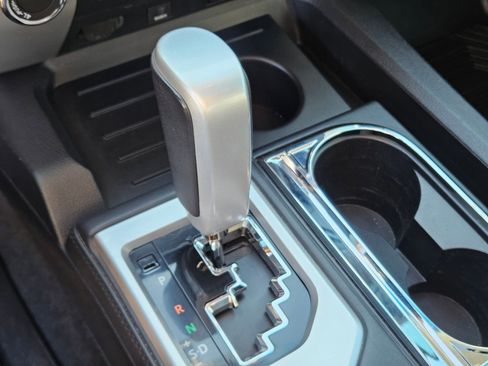 Used 2017 Toyota Tundra Platinum AWD/4WD image 27