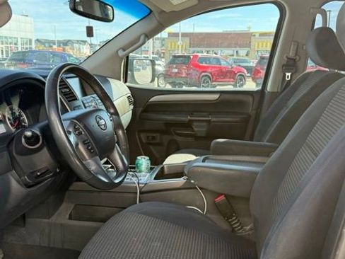 Used 2014 Nissan Armada SV image 4
