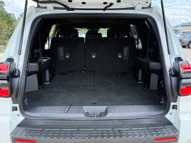 Used 2026 Toyota 4Runner SR5 AWD/4WD image 29