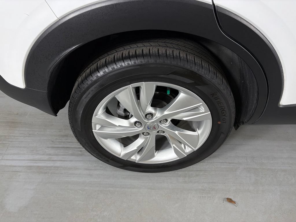 Used 2024 Buick Encore GX Preferred w/ Comfort Package FWD image 13