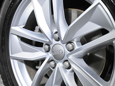 Used 2017 Audi Q3 2.0T Premium w/ Convenience Package image 35