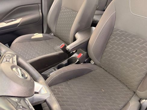 Certified 2021 Nissan Kicks S FWD image 19