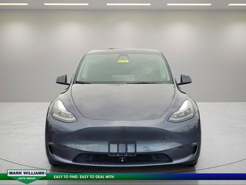Used 2022 Tesla Model Y Performance AWD/4WD image 9