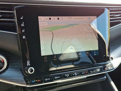 Used 2024 Jeep Wagoneer Series II w/ Flexible Seating Group image 18