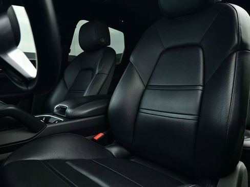 Used 2021 Porsche Cayenne GTS image 56