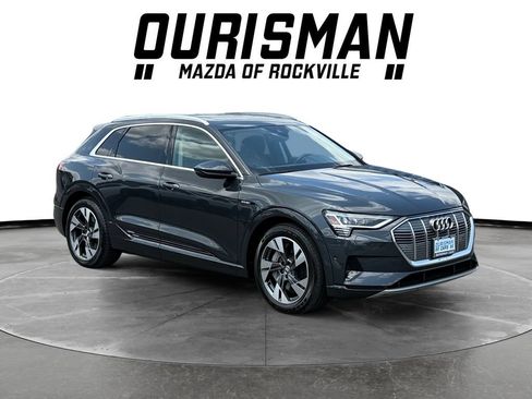 Used 2021 Audi e-tron Premium Plus w/ Premium Plus Package AWD/4WD image 1