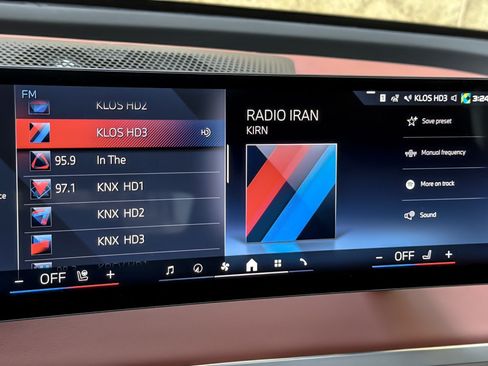 Used 2025 BMW iX M60 AWD/4WD image 17