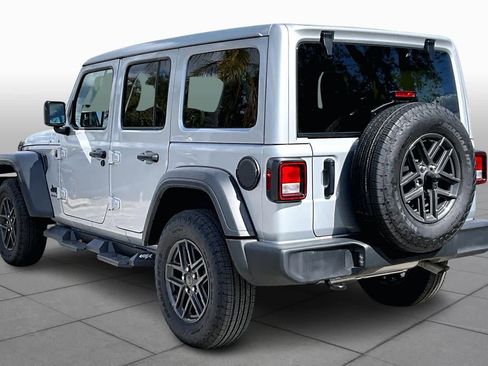 Used 2024 Jeep Wrangler Sport S image 11