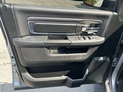 Used 2022 RAM 1500 Warlock AWD/4WD image 27