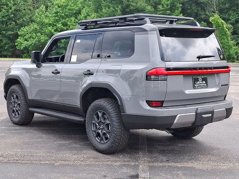 New 2026 Lexus GX 550 AWD/4WD image 3