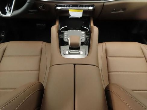 New 2026 Mercedes-Benz GLS 450 4MATIC image 16