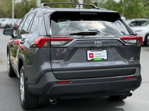 Certified 2021 Toyota RAV4 LE AWD/4WD image 3