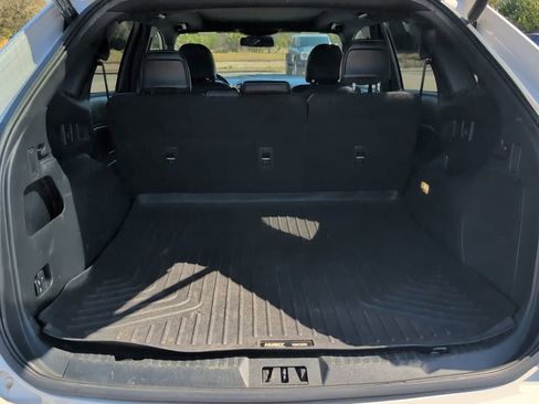 Used 2019 Ford Edge ST w/ Convenience Package image 12