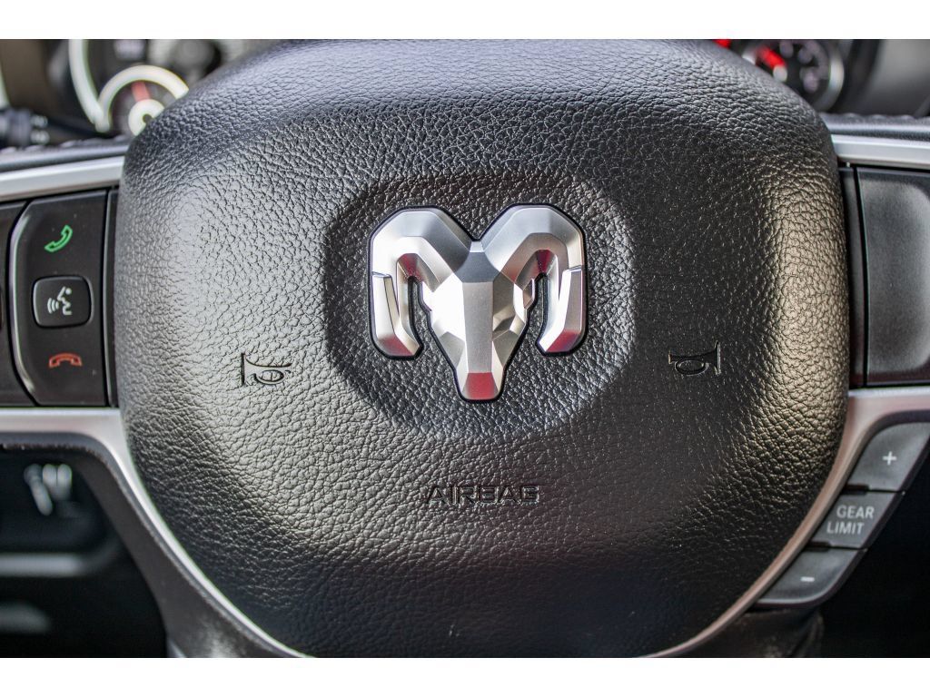 Used 2023 RAM 1500 Big Horn AWD/4WD image 38