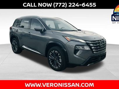 New 2025 Nissan Rogue Platinum w/ Tech Package