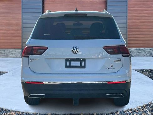 Used 2018 Volkswagen Tiguan SEL image 4