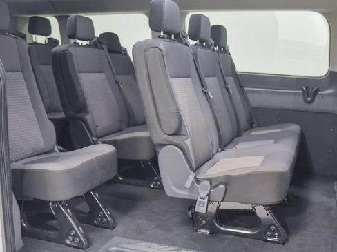 Used 2023 Ford Transit 350 XLT image 4