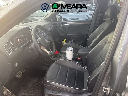 Used 2022 Volkswagen Tiguan SEL R-Line image 4