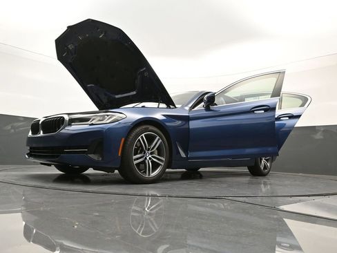 Used 2022 BMW 530i xDrive w/ Convenience Package image 38