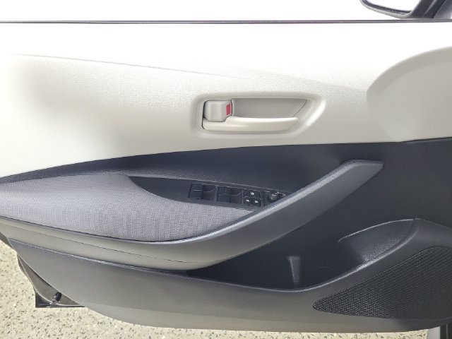 Used 2024 Toyota Corolla LE FWD image 21